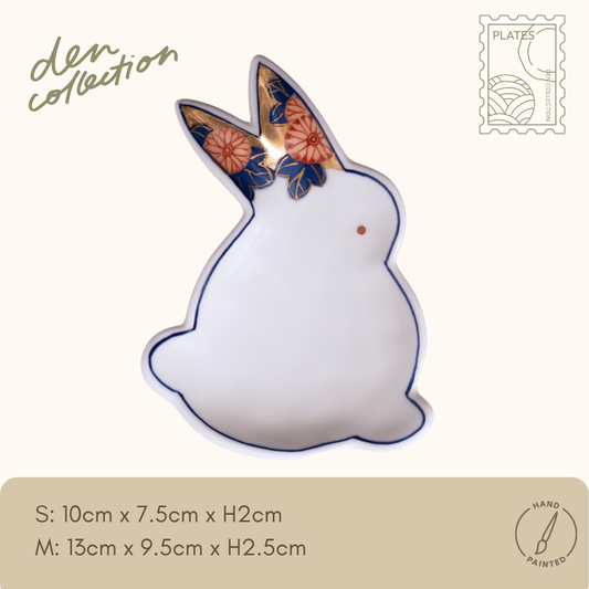 有田焼 青うさぎ型皿 古伊万里様式(S・Mサイズ) / Arita Ware Blue Rabbit Plate Ko-Imari Style – 手描きの藍と金彩が美しい、うさぎ型の上品なプレート。小物置きやデコレーションにもおすすめ。