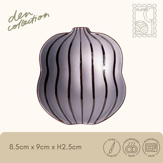 有田焼 錦雲母銀彩あめ釉 瓢型小皿 / Arita Ware Silver Amber Glaze Gourd-shaped Small Plate – 銀彩とあめ釉を施した縁起の良い瓢箪型の小皿