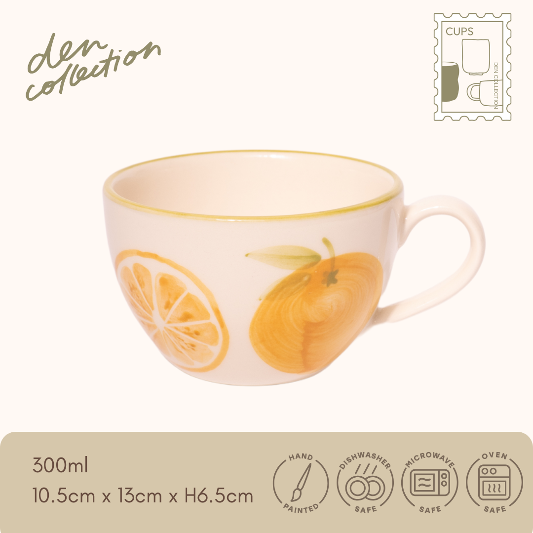 Fruity Basket Soup Cup – orange design. Hand-painted citrus slices bring a bright, cheerful feel to your table. / フルーティーバスケットスープカップ(オレンジ)。輪切りのオレンジが鮮やかに描かれた、爽やかな手描きデザイン。