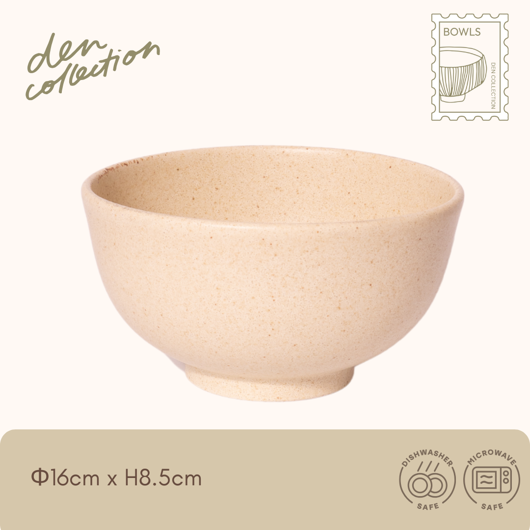 Iga Matte Pastel Bowl in cream – soft ivory tone with a smooth matte finish, perfect for everyday meals./伊賀焼のマットパステルボウル(クリーム色)。優しいアイボリー調で、マットな質感が日常使いにぴったりです。