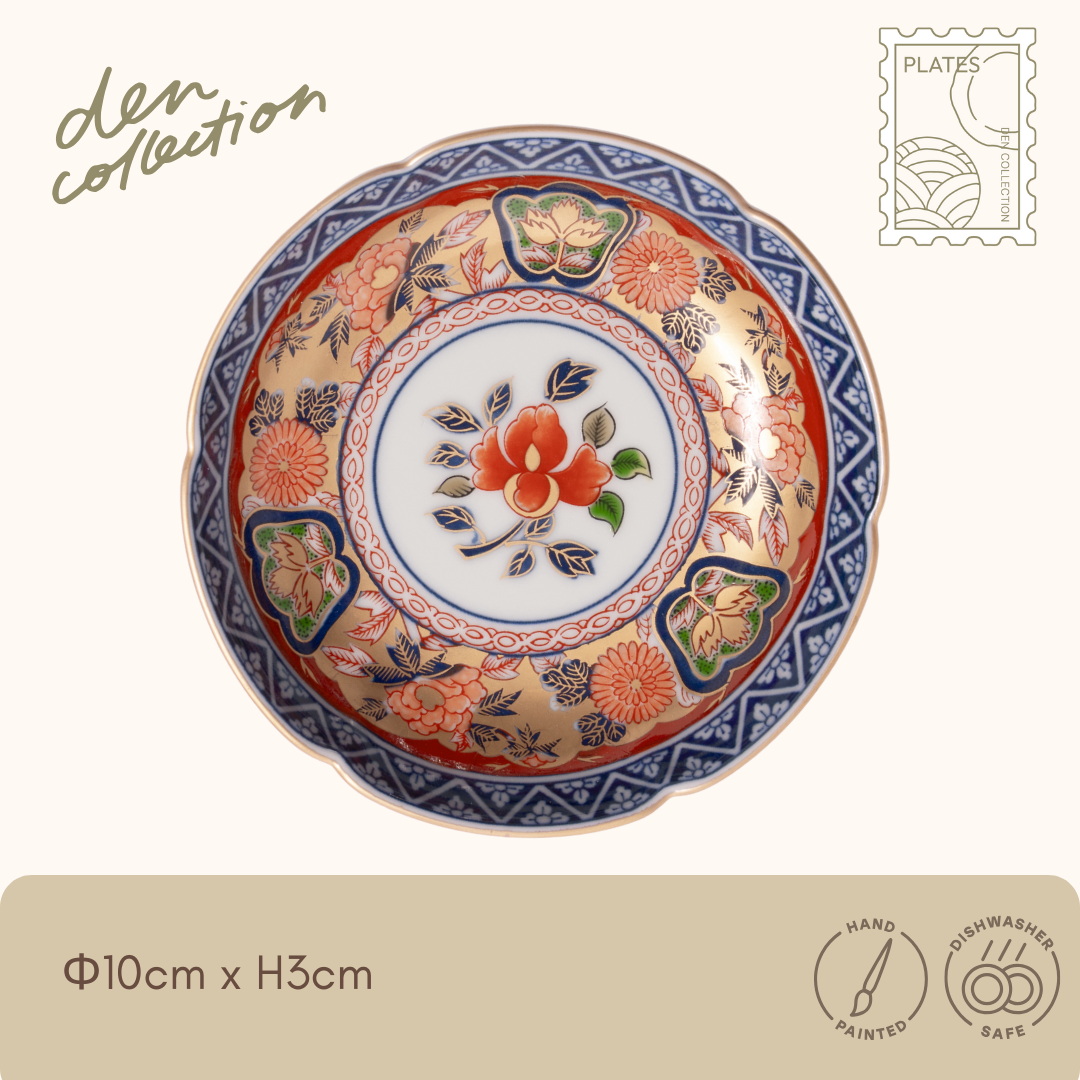 極錦金彩古伊万里様式 小皿 / Gokunishiki Kin-sai Ko-Imari Style Small Plate – 染錦と金彩で菊牡丹を描いた華麗な古伊万里様式の小皿