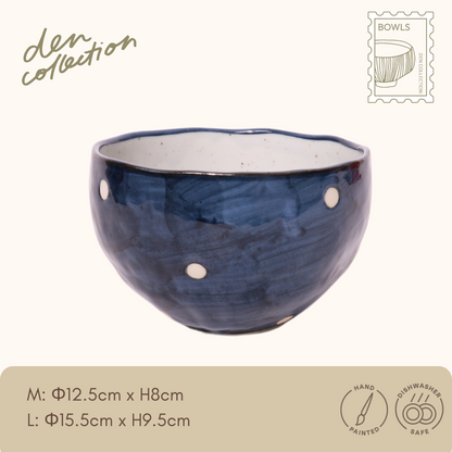WabiSabi Donburi Bowl in Indigo Dot – Deep indigo with hand-painted white dots, giving a playful yet refined look. / 呉須の濃藍に白い水玉模様が映える、遊び心のある丼ぶり。印象的で愛らしいデザイン。