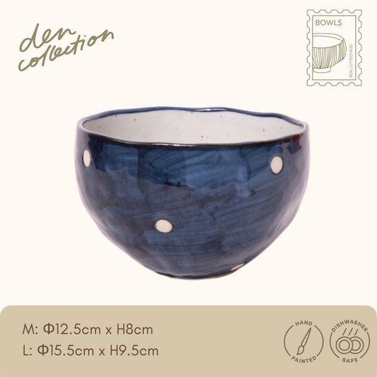WabiSabi Donburi Bowl in Indigo Dot – Deep indigo with hand-painted white dots, giving a playful yet refined look. / 呉須の濃藍に白い水玉模様が映える、遊び心のある丼ぶり。印象的で愛らしいデザイン。